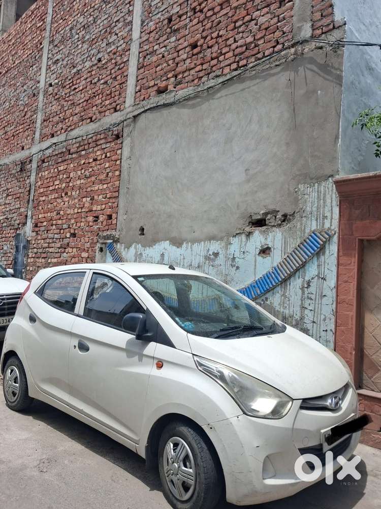 Urgent Sale Hyundai Eon Petrol Manual 2012