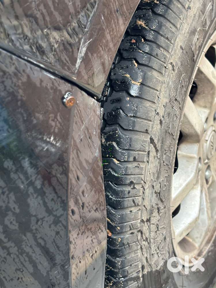 Mahindra Tuv 300 2017