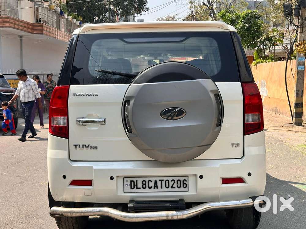 Mahindra Tuv 300 T10, 2018, Diesel