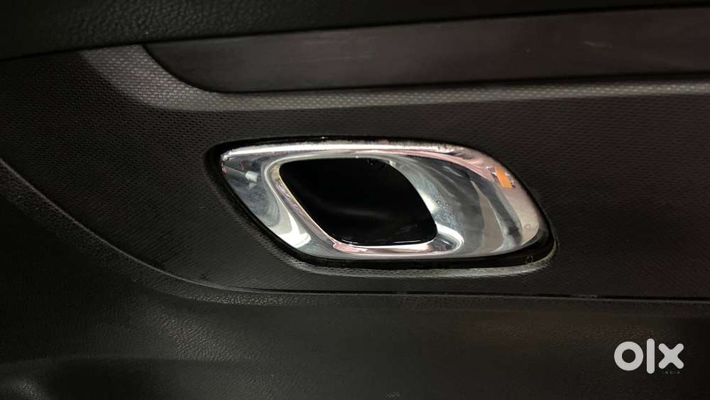 Renault Kwid 2015-2019 1.0 Rxt (o), 2018, Petrol