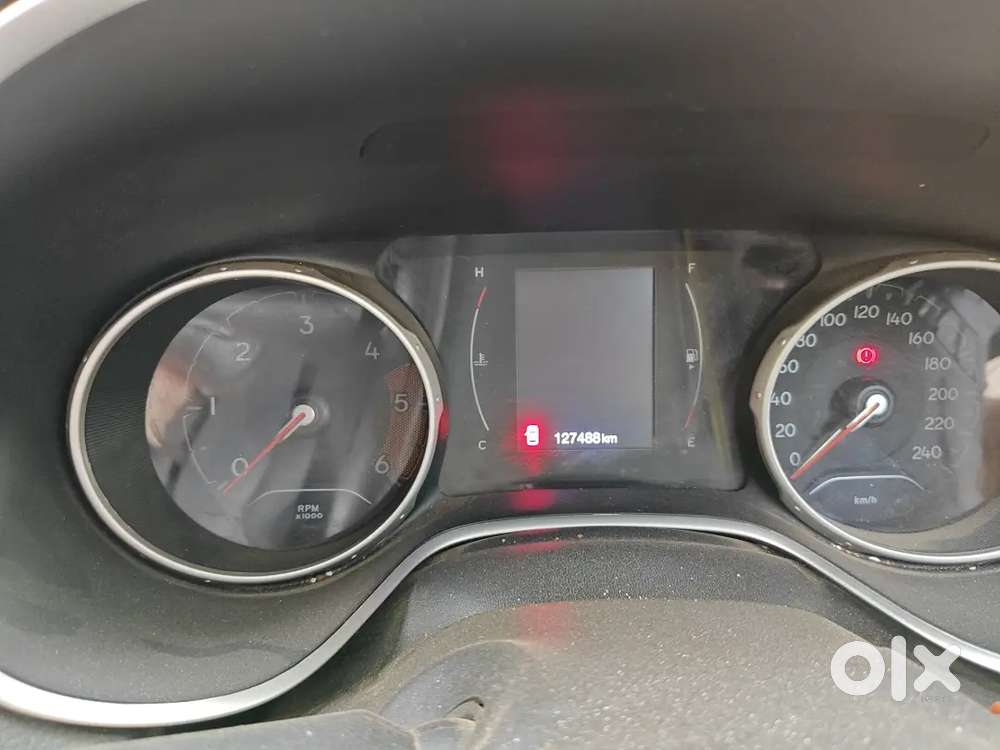 For Sale: Jeep Compass Limited – Top Model Limited Edition
• 2018 Mode