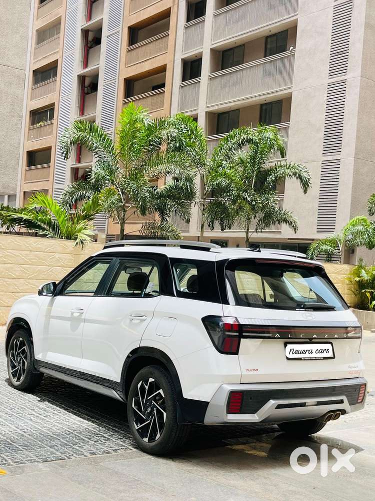 Hyundai Alcazar 2.0 Signature (o) Petrol At 7 Str, 2025, Petrol
