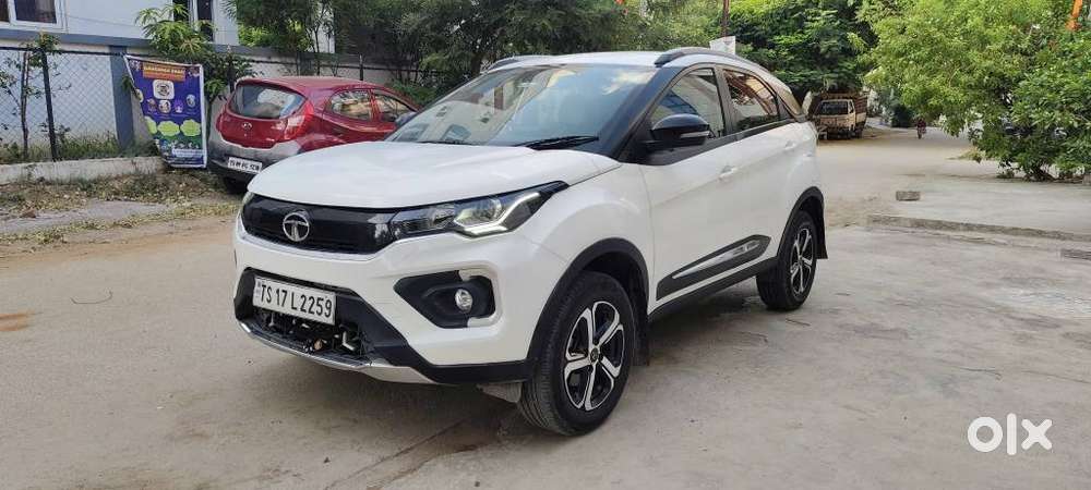 Tata Nexon 1.2 Revotron Xz Plus, 2022, Petrol