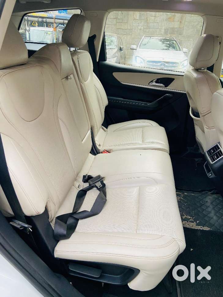 Mahindra Xuv700 2.2 Ax 7 Diesel Mt Luxury Pack Str, 2022, Diesel