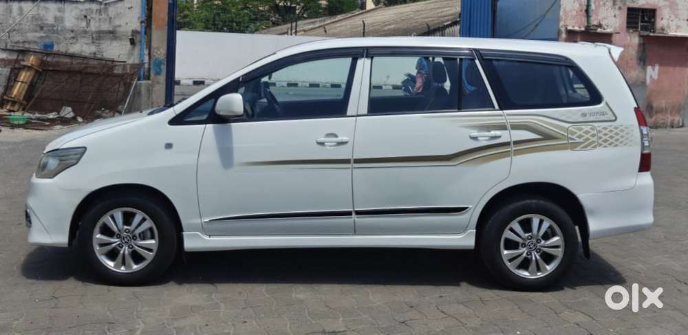 Toyota Innova 2.5 Gx 7 Seater Bs Iv, 2015, Diesel
