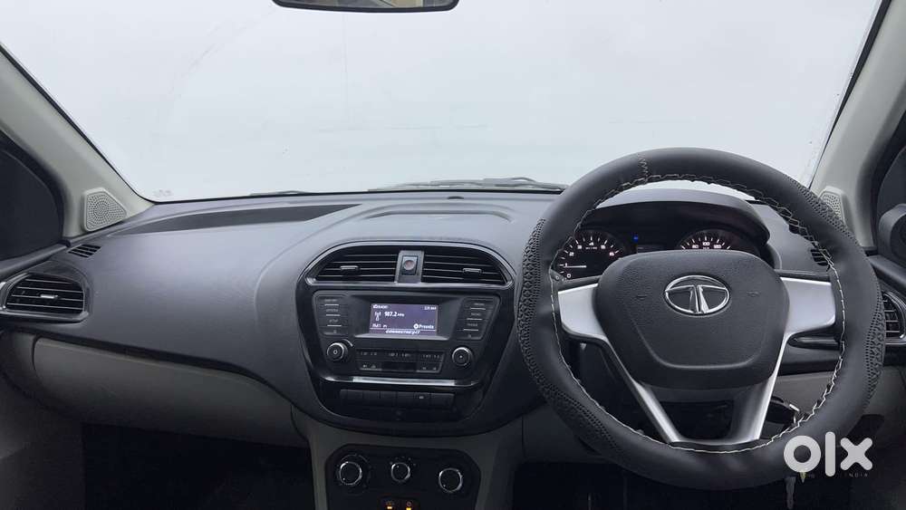 Tata Tiago 1.2 Revotron Xt, 2017, Petrol