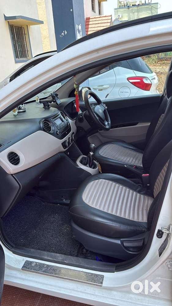 Hyundai Grand I10 2015 Petrol 75000 Km Driven