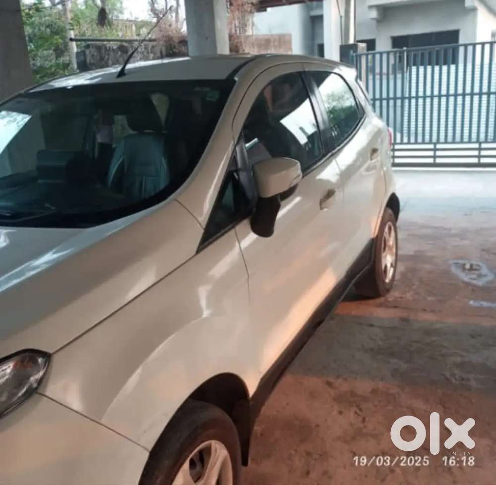 Ford Ecosport 2016 Petrol 35000 Km Driven