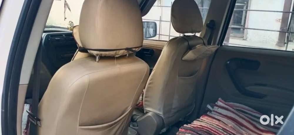 Mahindra Tuv 300 2018 Diesel 40000 Km Driven