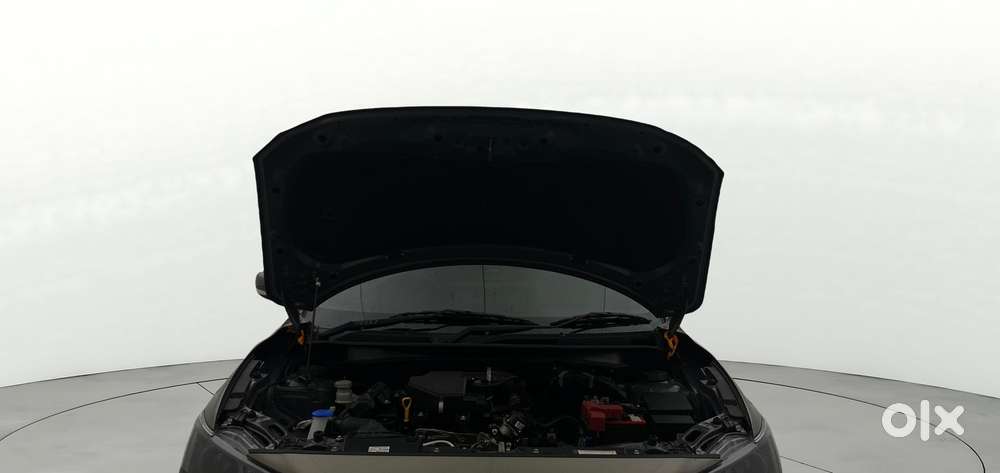 Maruti Suzuki Swift Dzire Amt Vxi, 2025, Petrol