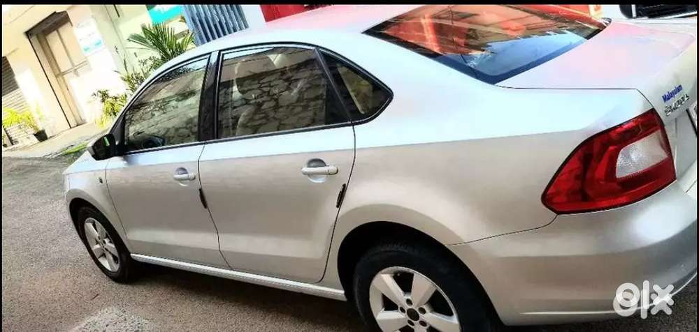 Automatic Skoda Rapid Diesel 1 St Owner