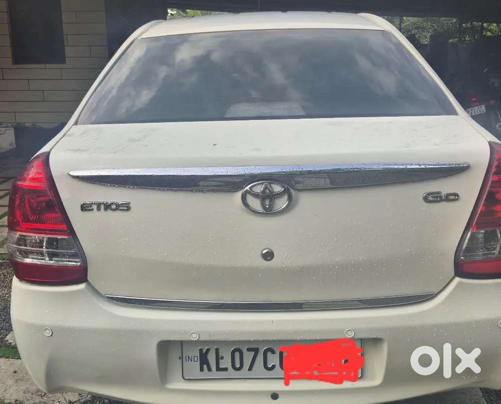 Toyota Etios 2014 Diesel Showroom Service Only