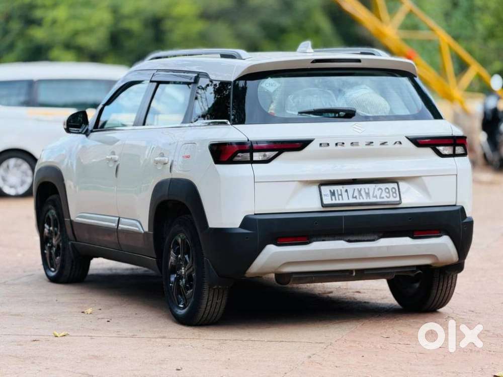 Maruti Suzuki Brezza Zxi S-cng, 2023, Petrol