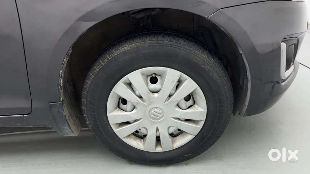 Maruti Suzuki Swift 1.2 Lxi (o), 2017, Petrol