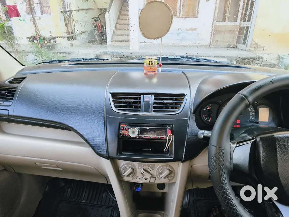 2nd Owner 2014 Maruti Suzuki Dzire