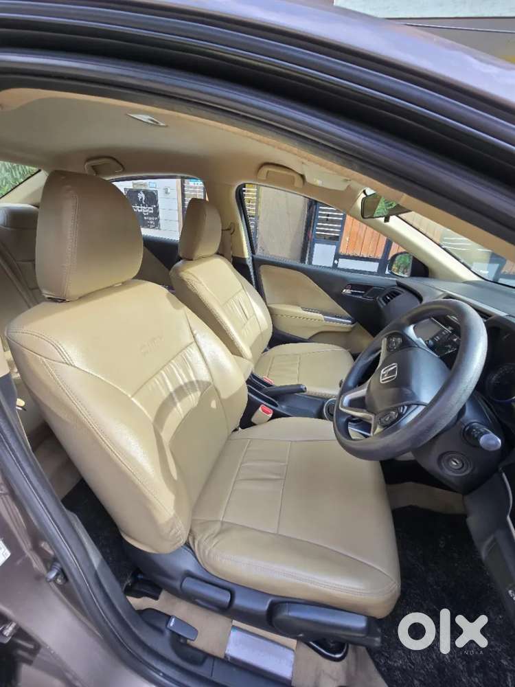 Honda City 1.5 V 4th Gen I-vtec Mt, 2016, Petrol