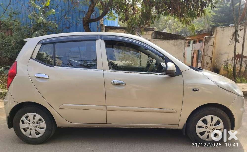 Hyundai I10 Sportz At, 2012, Petrol