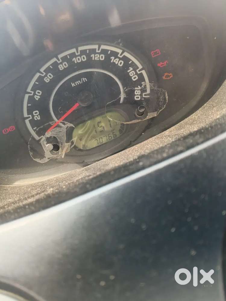 Gadi Bahut Achcha Condition Mein Gadi Mein ₹1 Kharcha Nahin Hai