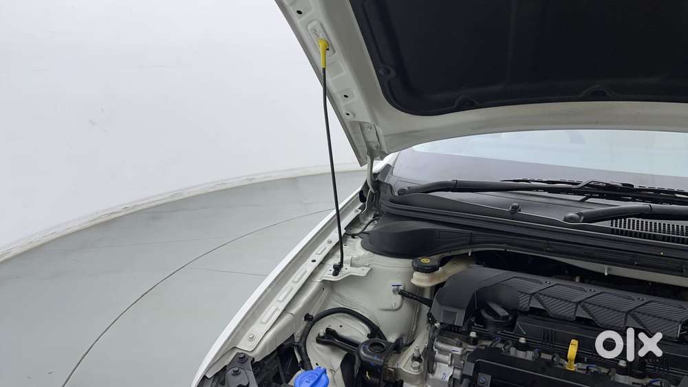 Hyundai Verna 1.5 Sx Petrol Mt, 2024, Petrol