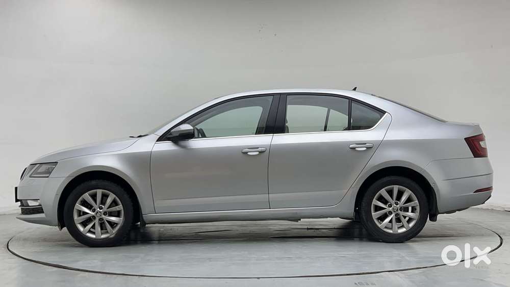 Skoda Octavia 2.0 L K Tsi At, 2018, Petrol