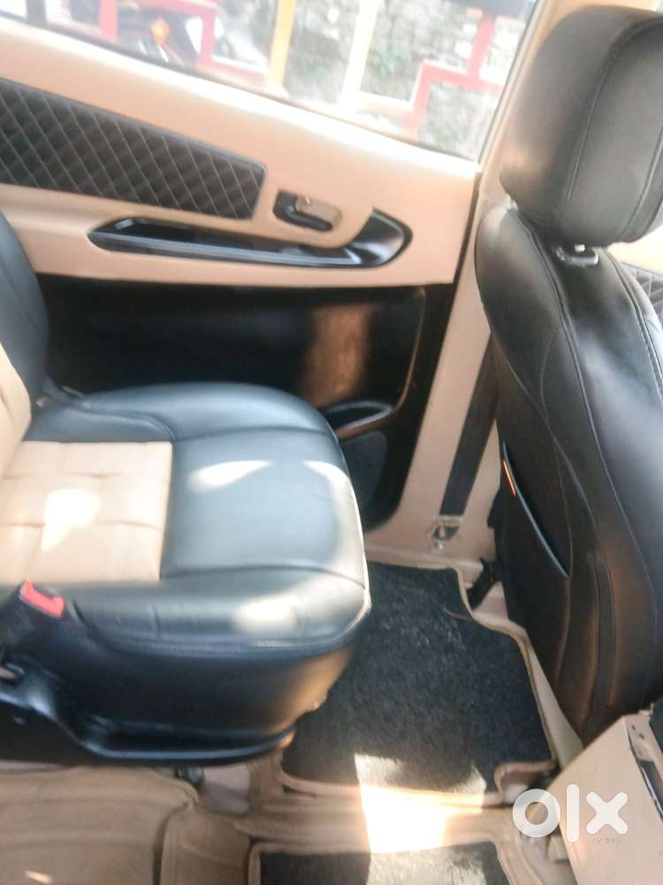 Toyota Innova 2.5 G (diesel) 7 Seater, 2016, Diesel