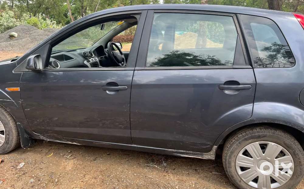Ford Figo Petrol Lxi 2011 Manual