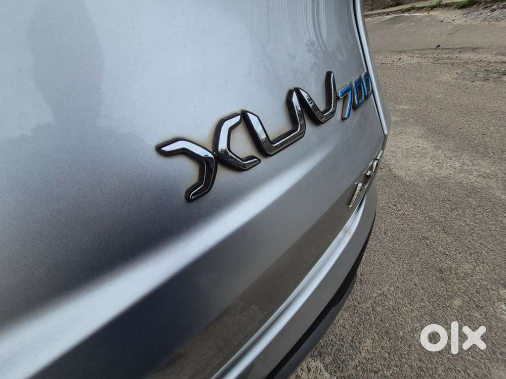 Mahindra Xuv700 Ax 5 Petrol Mt Str (e), 2022, Petrol