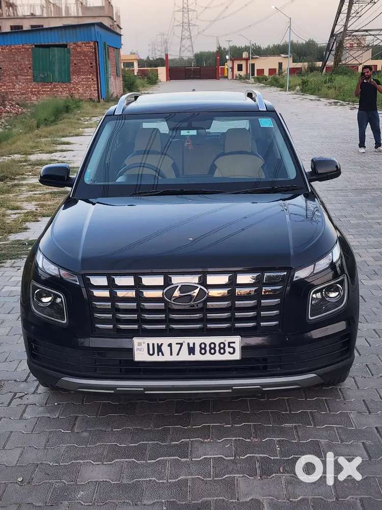 Hyundai Venue Sx Push Button Stat Dono Chabi Full Insurance Sunroof