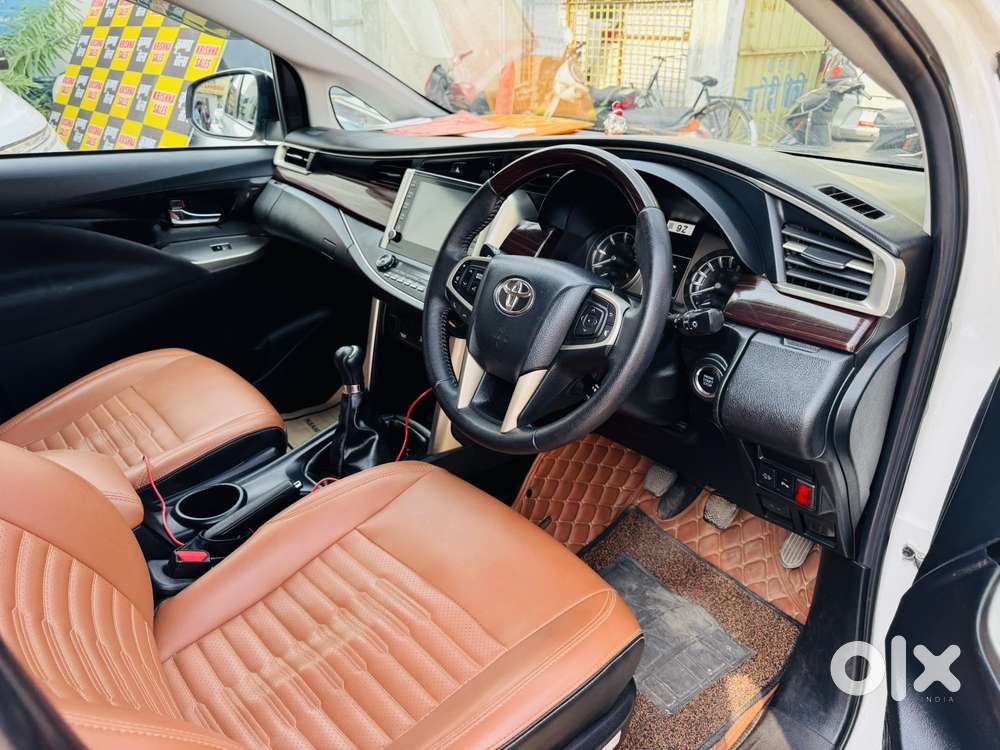 Toyota Innova Crysta 2.4 V 8 Str, 2025, Diesel