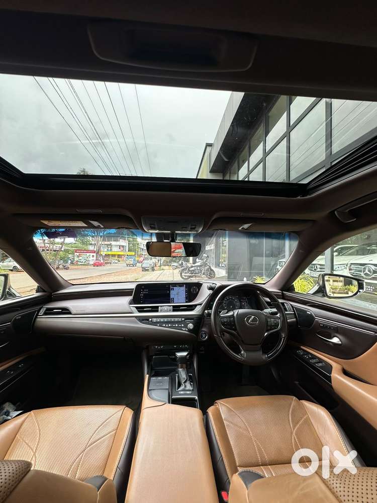 Lexus Es 300h Luxury, 2021, Cng & Hybrids
