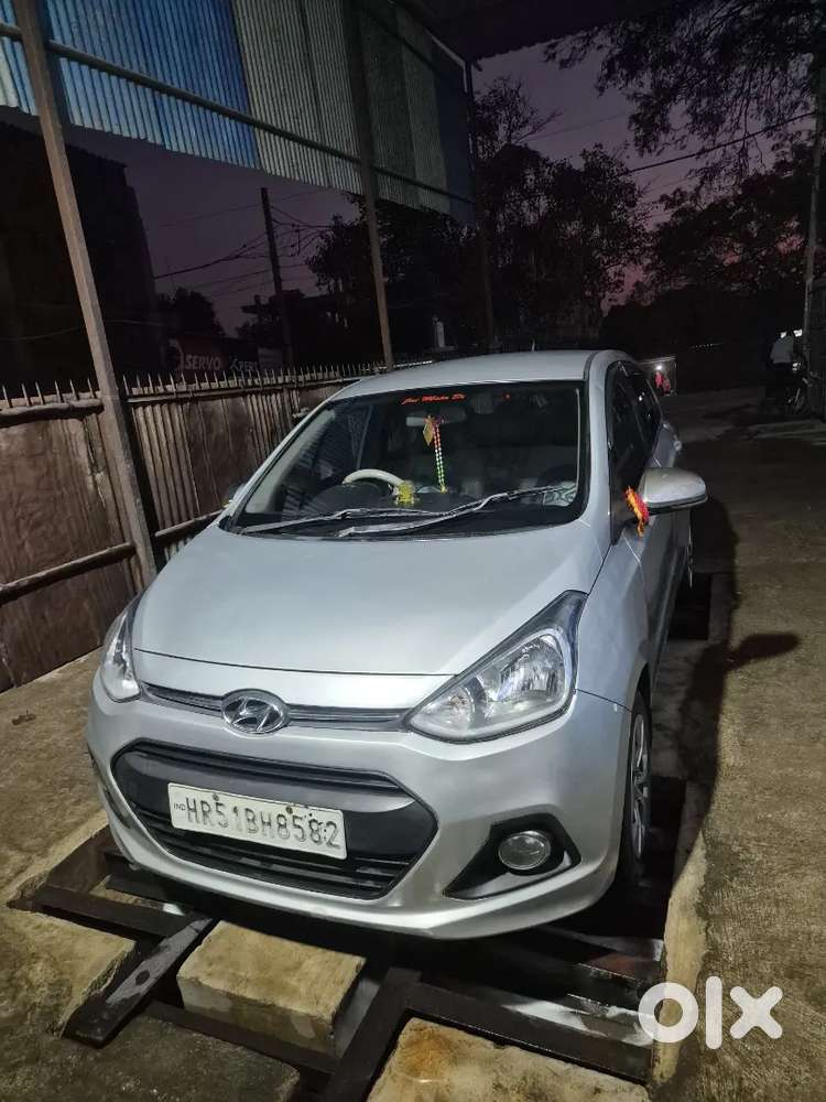 Hyundai Xcent 2016
