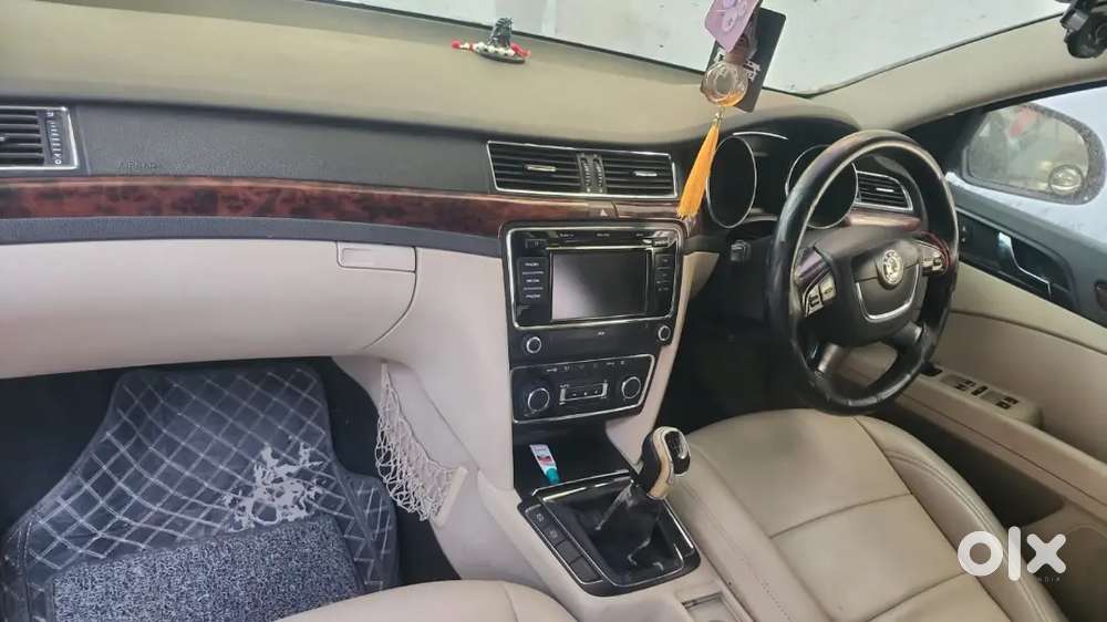 Skoda Superb 2012 Petrol Well Maintained