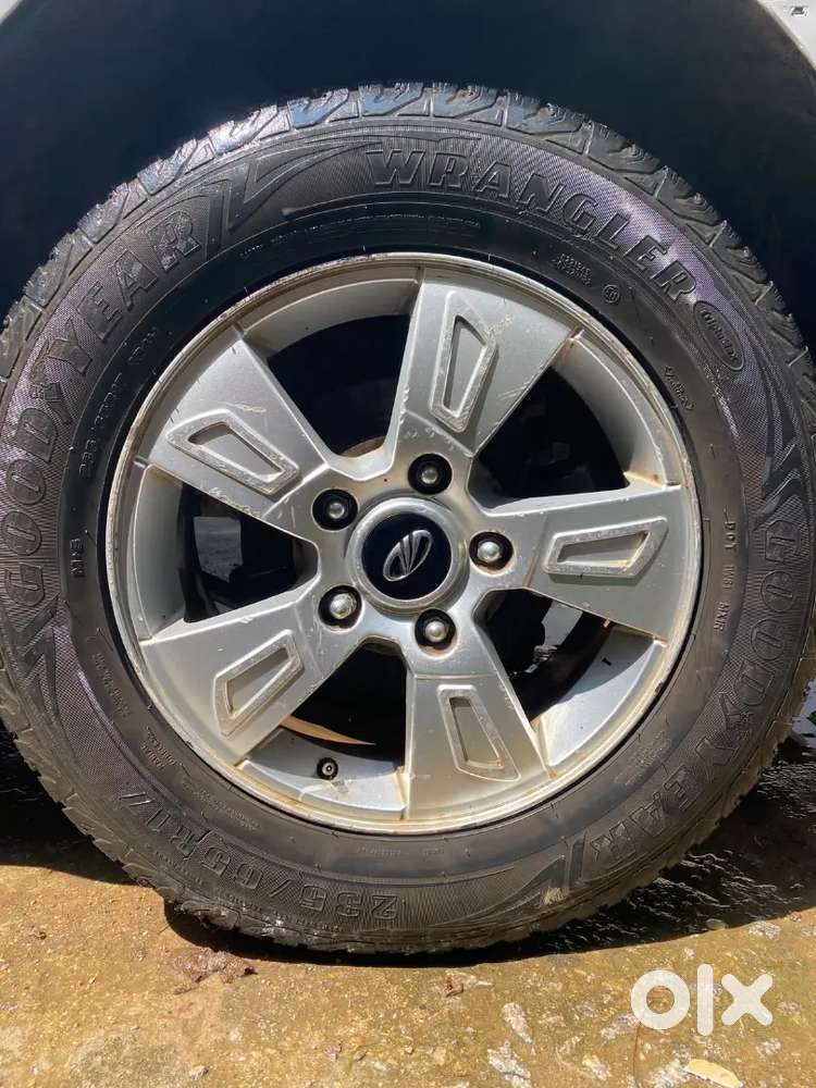 Mahindra Xuv500 Diesel 2wd 2013