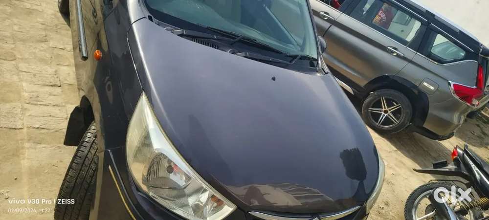 Very Good Condition Car New Tyre Bumper To Bumper Genuine Cng Outside