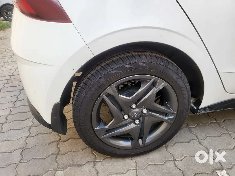 Huinday Model New I20 Mt Petrol. On Road Nov-2020.running 41400.