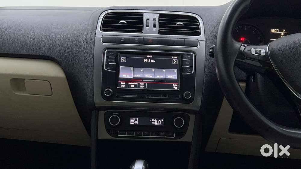 Volkswagen Vento 1.0 Highline Plus At, 2020, Petrol