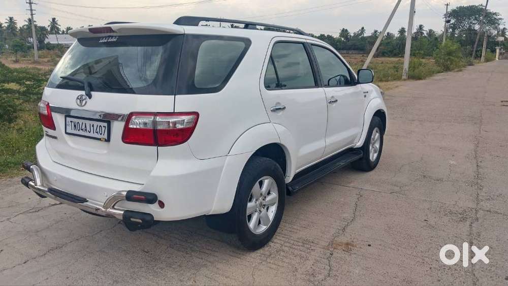 Toyota Fortuner 3.0 4x4 Manual, 2011, Diesel