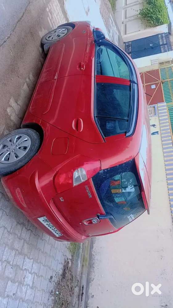 Hyundai I10 Sportz Petrol 2013 Top Model With Camera And Screen