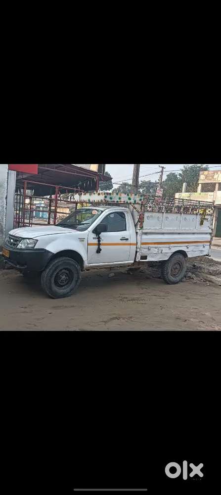 Newly Condition Gadi Me Koi Kharch Nhi Hai Mileage 14 -15