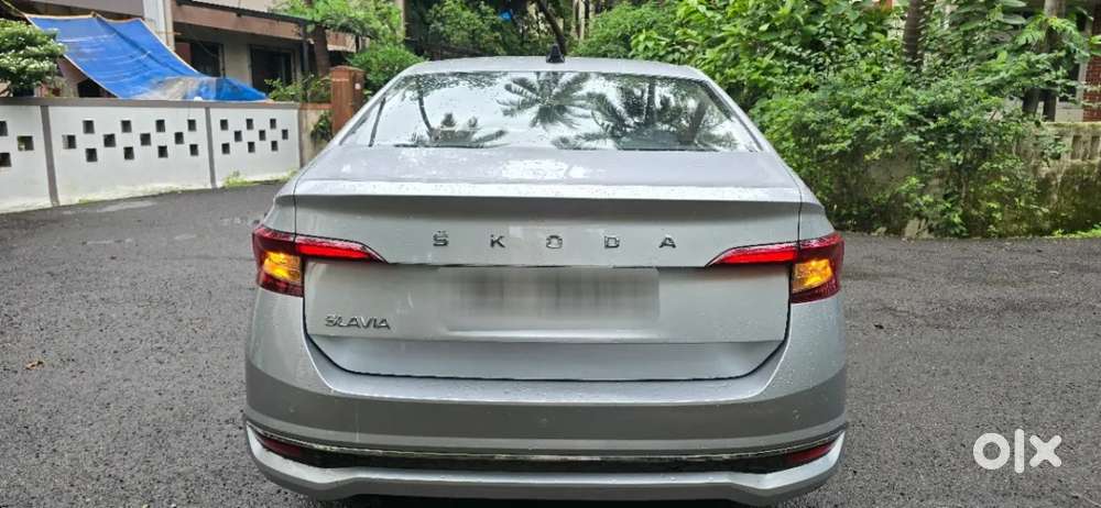 Skoda Slavia Style 1.0l Tsi At, 2022, Petrol