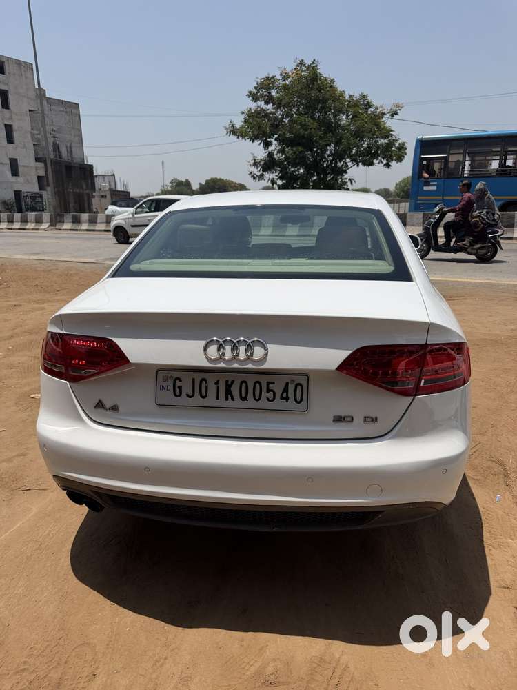 Audi A4 2.0 Tdi Premium With Sunroof, 2012, Diesel