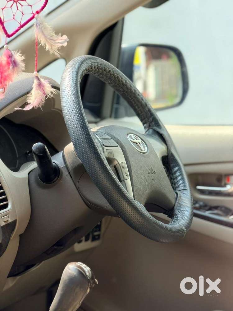 Toyota Innova 2.5 Z Diesel 7 Seater Bs Iv, 2013, Diesel