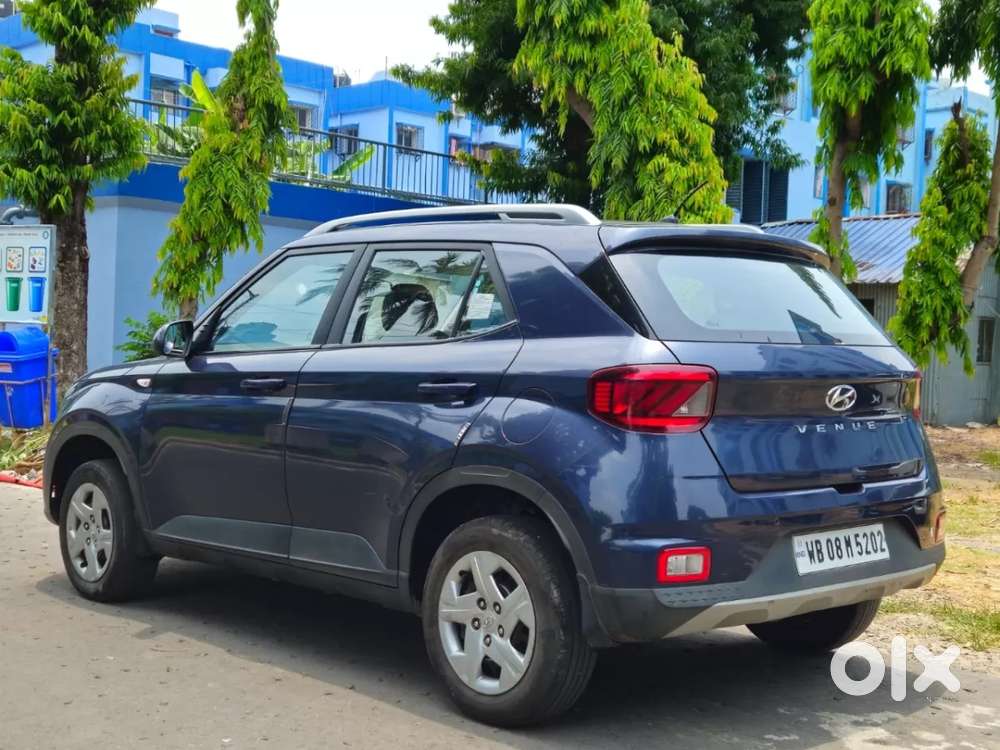 Hyundai Venue S 1.2 Petrol, 2022, Petrol
