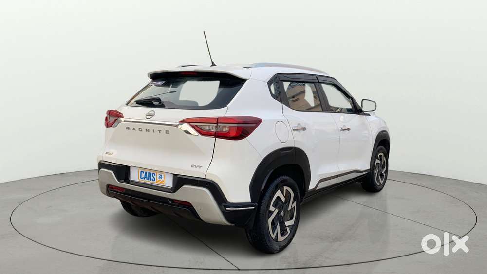 Nissan Magnite 1.0 Xv Turbo Cvt, 2022, Petrol