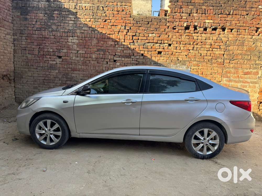 Hyundai Fluidic Verna 2013
