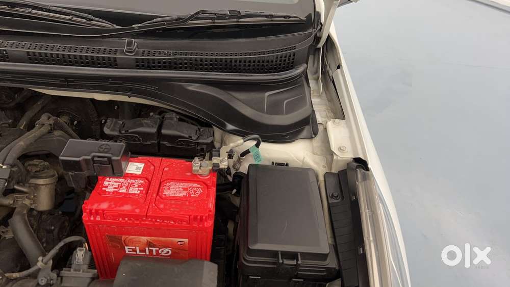 Hyundai Verna 1.5 Sx (o) Vtvt Ivt, 2022, Petrol