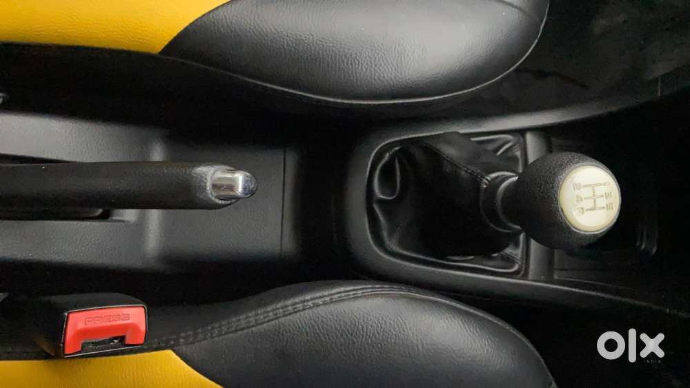 Maruti Suzuki Swift Vxi, 2015, Petrol