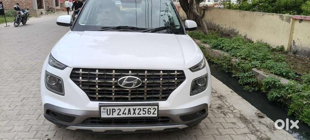 Hyundai Venue 2022 Diesel Well Maintained