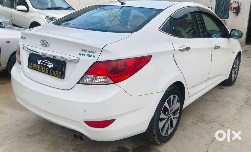 Hyundai Verna Fluidic 1.6 Vtvt Sx, 2014, Petrol