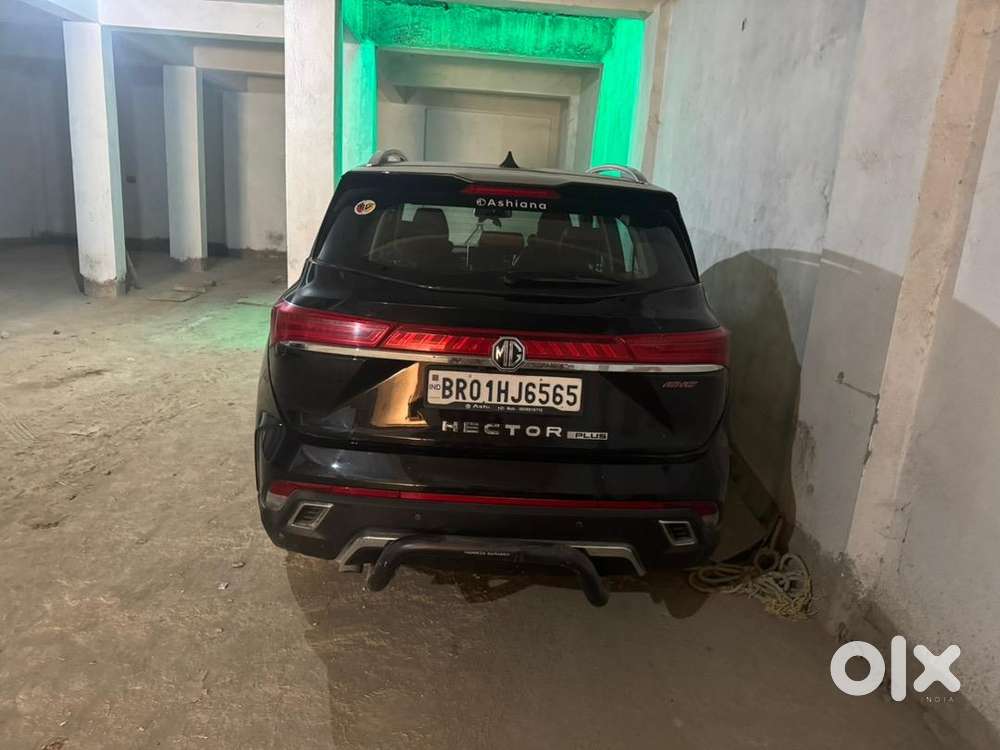 Mg Hector Plus 2023 Petrol 40000 Km Driven